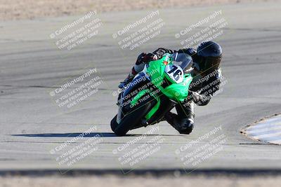 media/Jan-08-2022-SoCal Trackdays (Sat) [[1ec2777125]]/Turn 10 (2pm)/